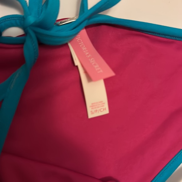 Victoria’s Secret bikini NWOT, size small. Never worn. - Picture 2 of 3